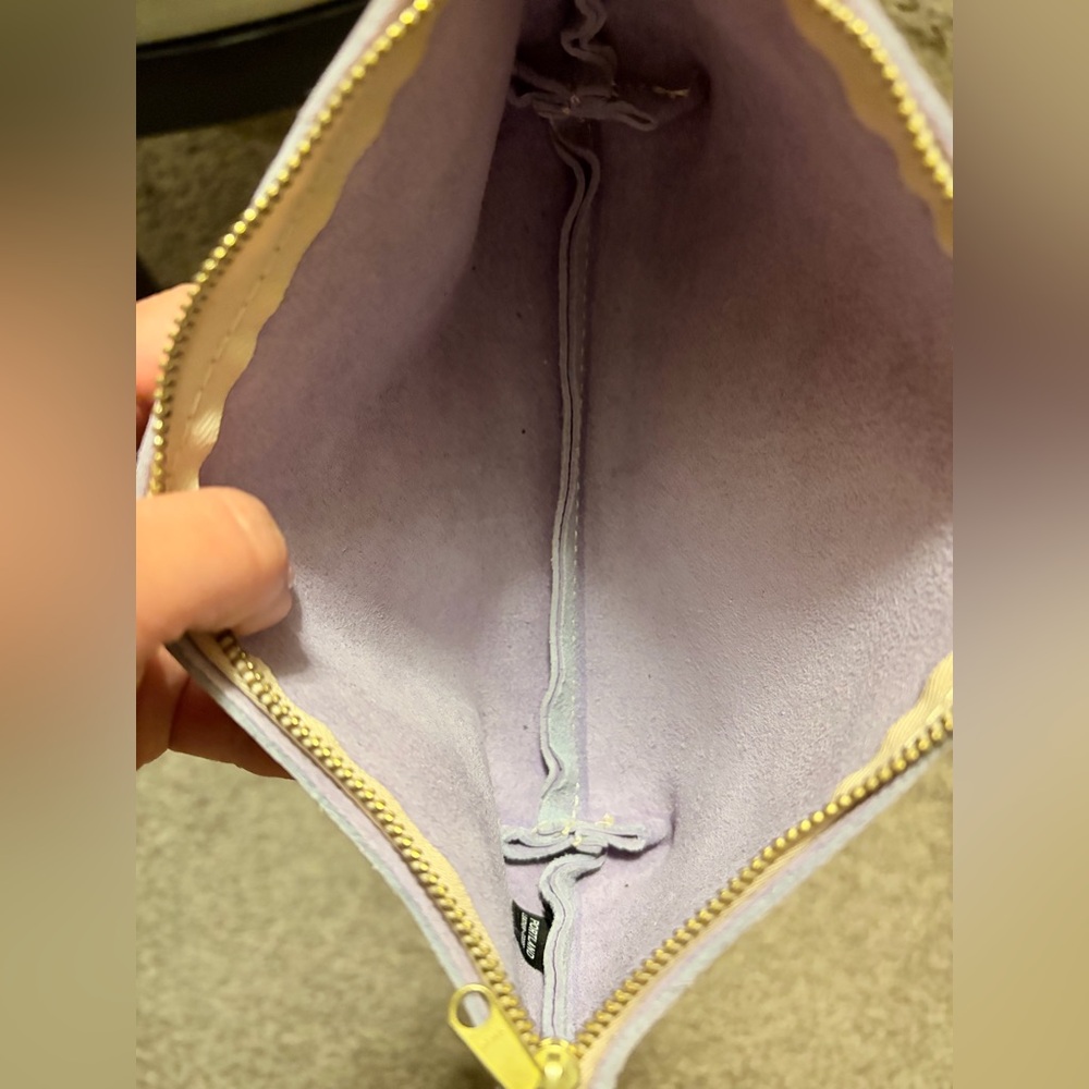 Portland Leather Soft Purple Wisteria Cosmetic Case - Picture 3 of 6